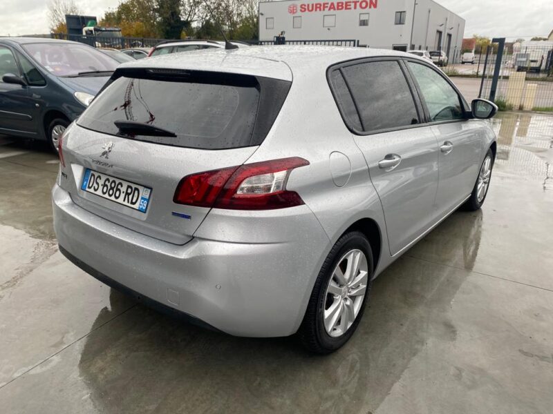 PEUGEOT 308 2015