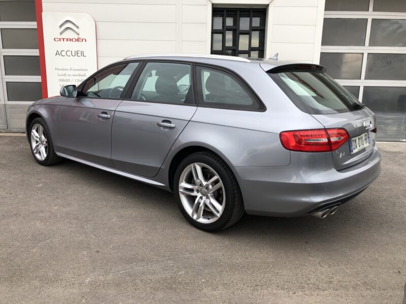 AUDI A4 AVANT 2.0 TDI 150 S-LINE