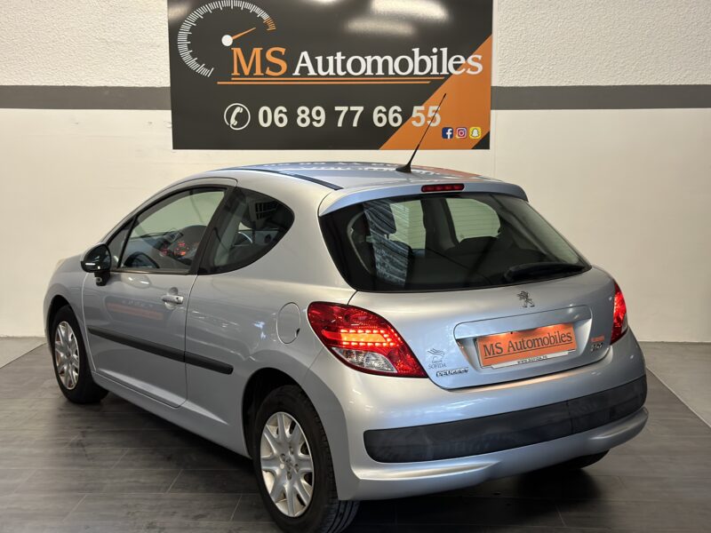 PEUGEOT 207 2009