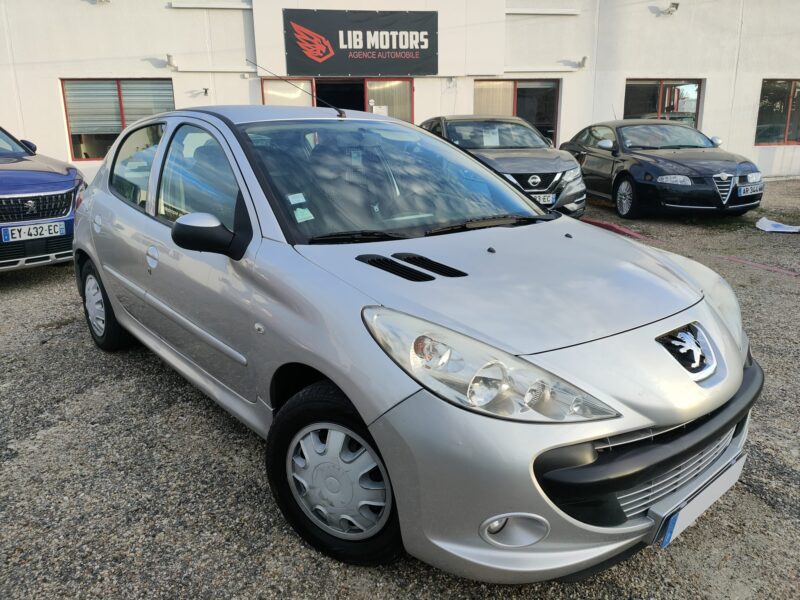 PEUGEOT 206 + 1,4 HDI 70 URBAN