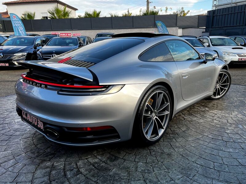 PORSCHE 911 2019