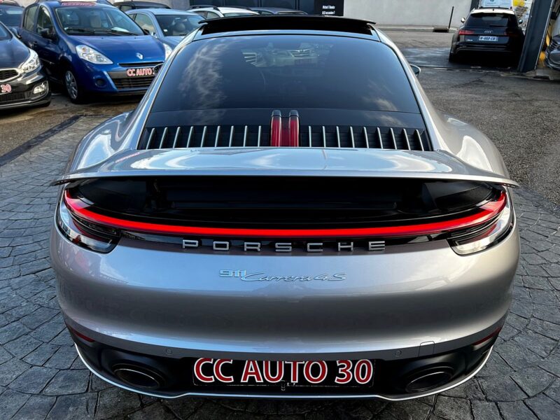 PORSCHE 911 2019