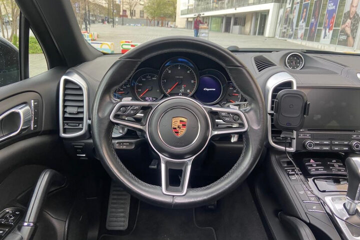 PORSCHE CAYENNE 2016