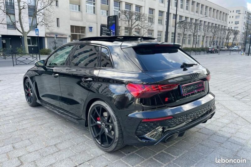 AUDI RS3 2021