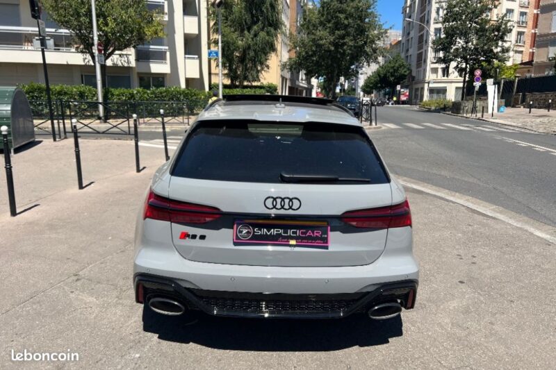 AUDI RS6 2022