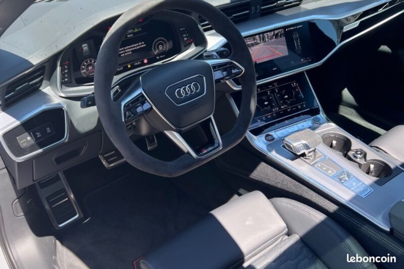 AUDI RS6 2022