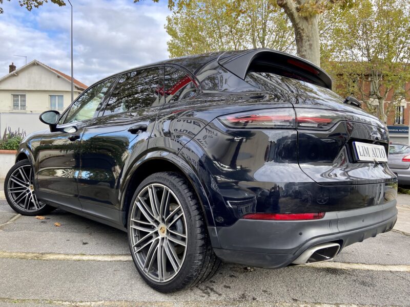 PORSCHE CAYENNE 2019