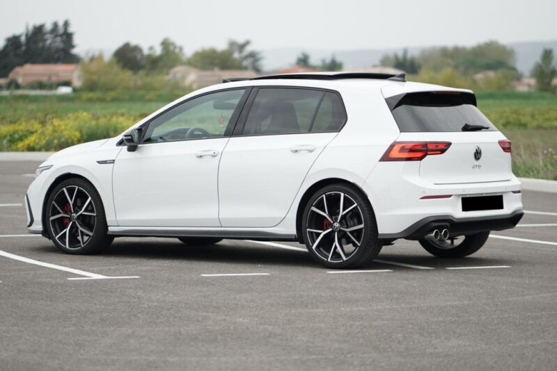 VOLKSWAGEN GOLF 8 GTD 2021 