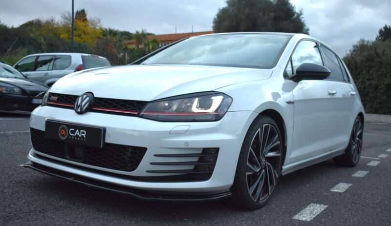 VOLKSWAGEN GOLF 7 GTI  DSG 220 Flex Fuel 2016