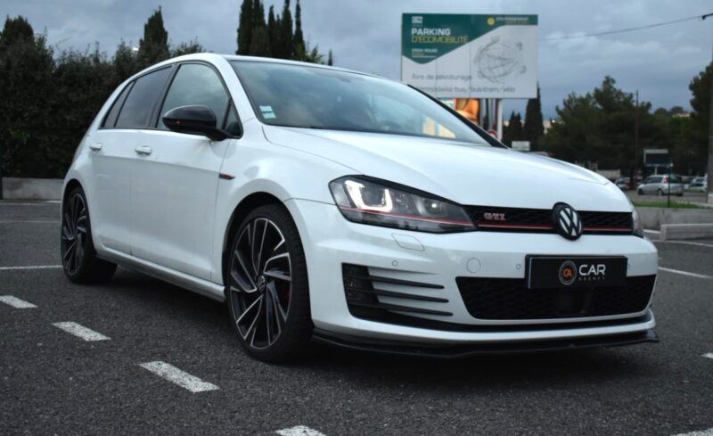 VOLKSWAGEN GOLF 7 GTI  DSG 220 Flex Fuel 2016