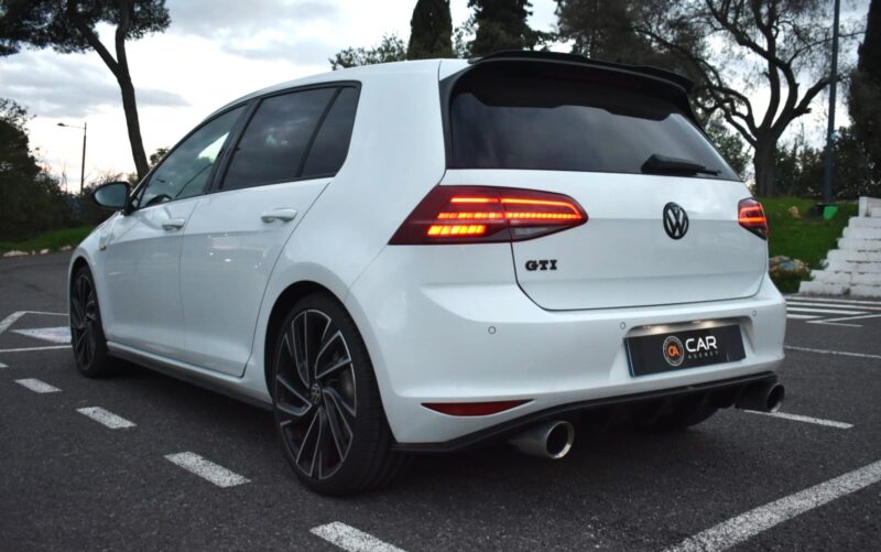 VOLKSWAGEN GOLF 7 GTI  DSG 220 Flex Fuel 2016