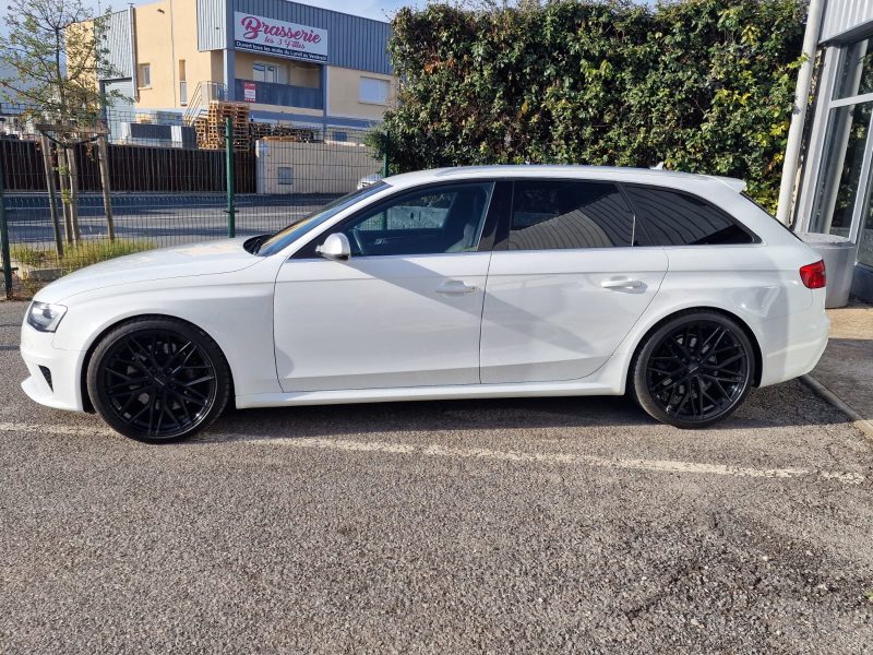 AUDI RS4 AVANT 2012