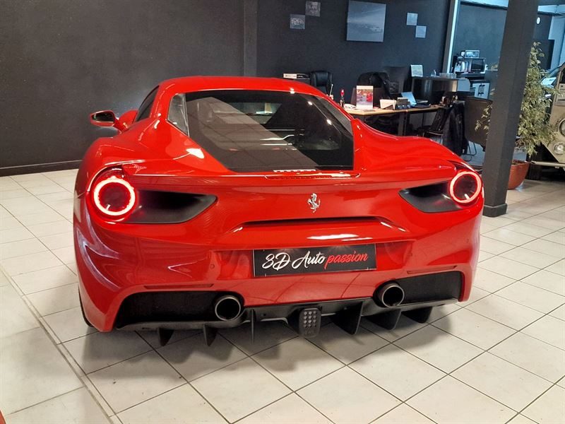 FERRARI 488 GTB 2016