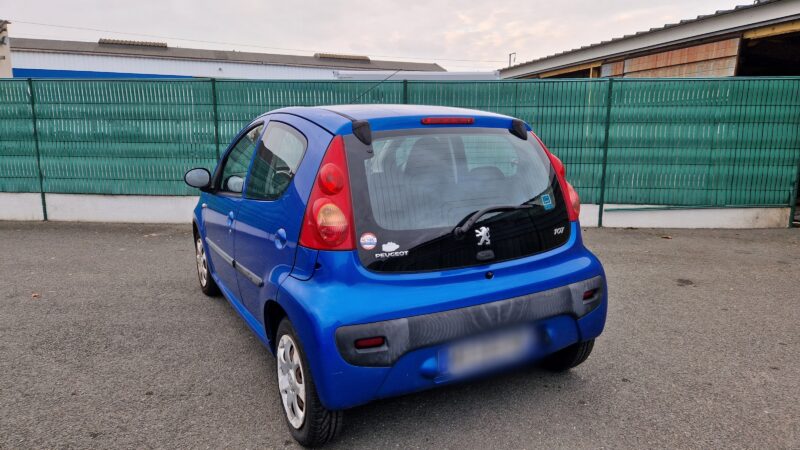 PEUGEOT 107 1,0 TRENDY 68CV