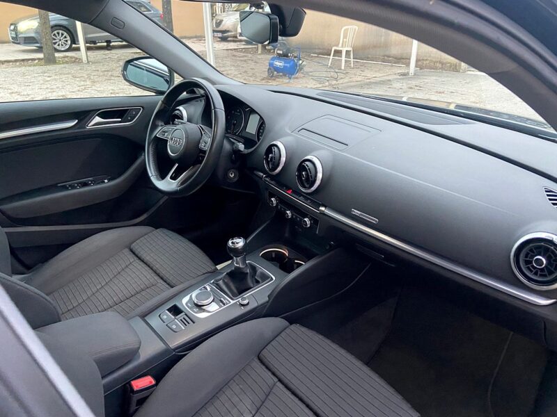 AUDI A3 Sportback 30 TDI 115CV SPORT