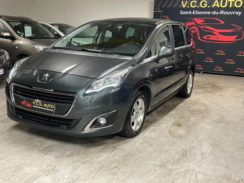 PEUGEOT 5008 2015