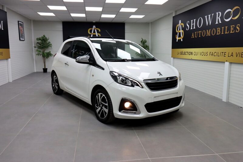 PEUGEOT 108 2015