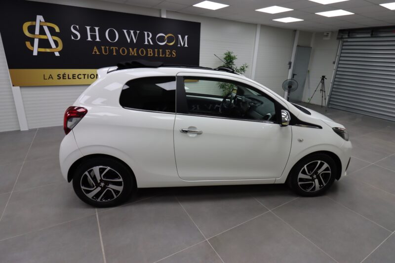 PEUGEOT 108 2015