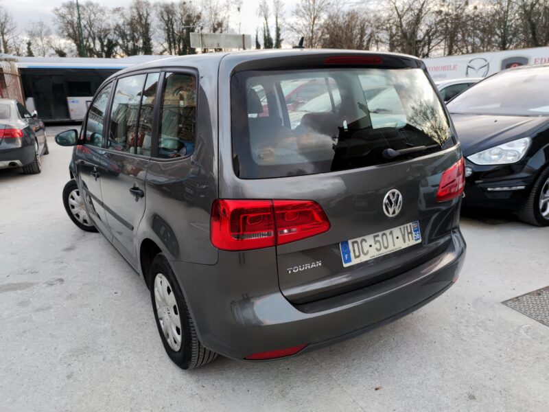 VOLKSWAGEN TOURAN 2014