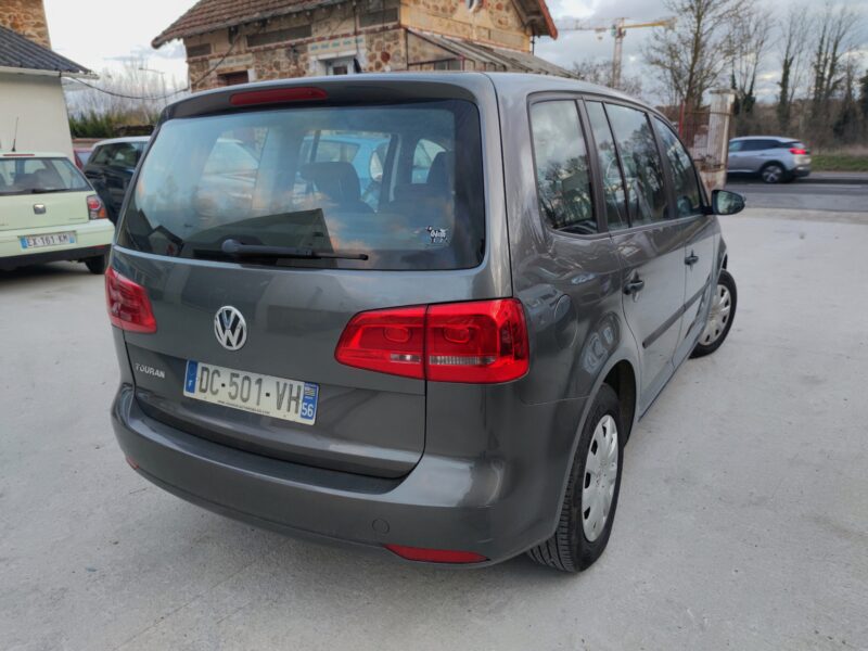 VOLKSWAGEN TOURAN 2014