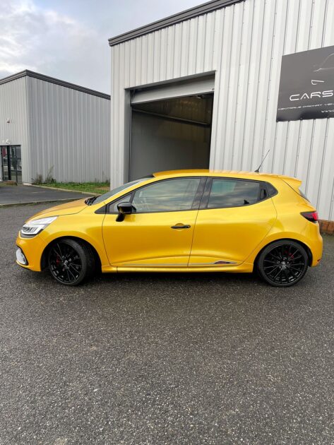 Renault Clio IV 4 RS TROPHY 220 cv Garantie 12 Mois 