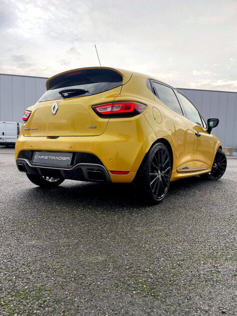 Renault Clio IV 4 RS TROPHY 220 cv Garantie 12 Mois 