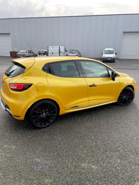 Renault Clio IV 4 RS TROPHY 220 cv Garantie 12 Mois 