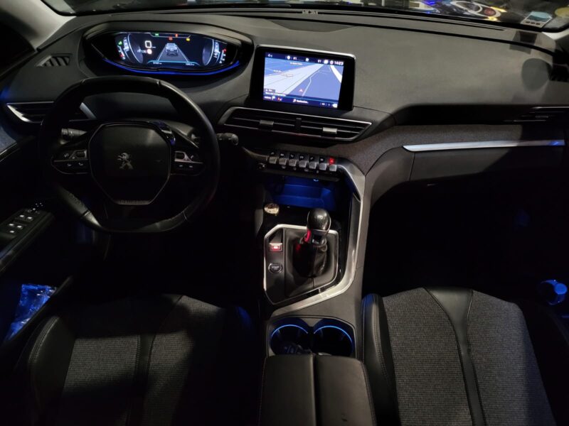 PEUGEOT 3008 1.5 130 CV ALLURE APPLE CARPLAY / ANGLE MORT