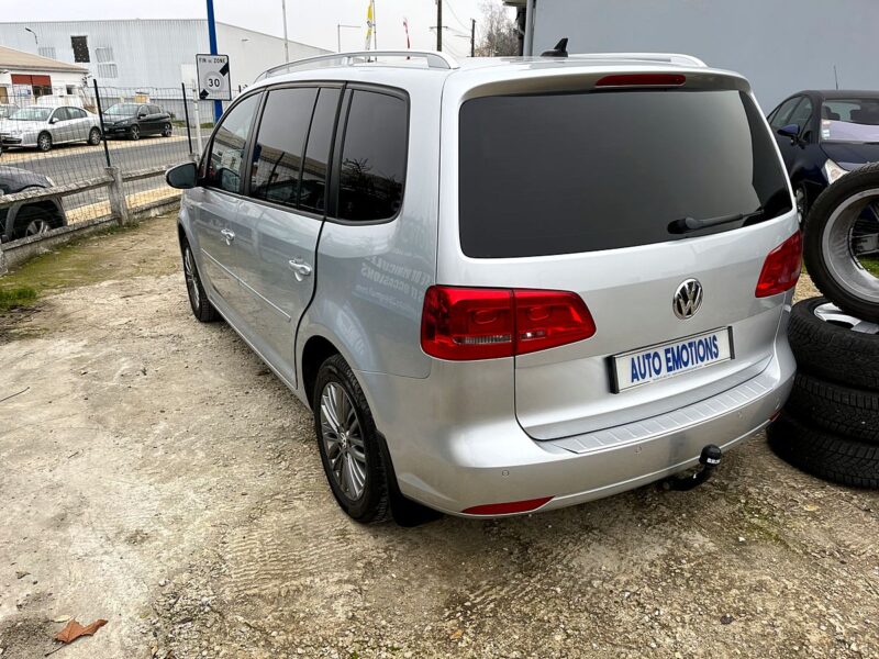 VOLKSWAGEN TOURAN Cup DSG7 2014 7places 