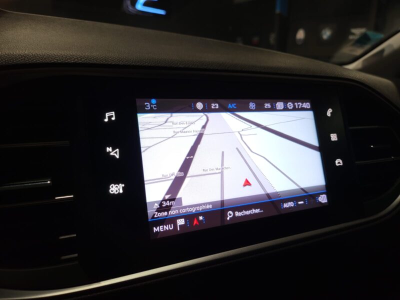 PEUGEOT 308 II STYLE 1.5 BlueHDI APPLE CARPLAY / CAMERA