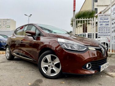 RENAULT CLIO 2016