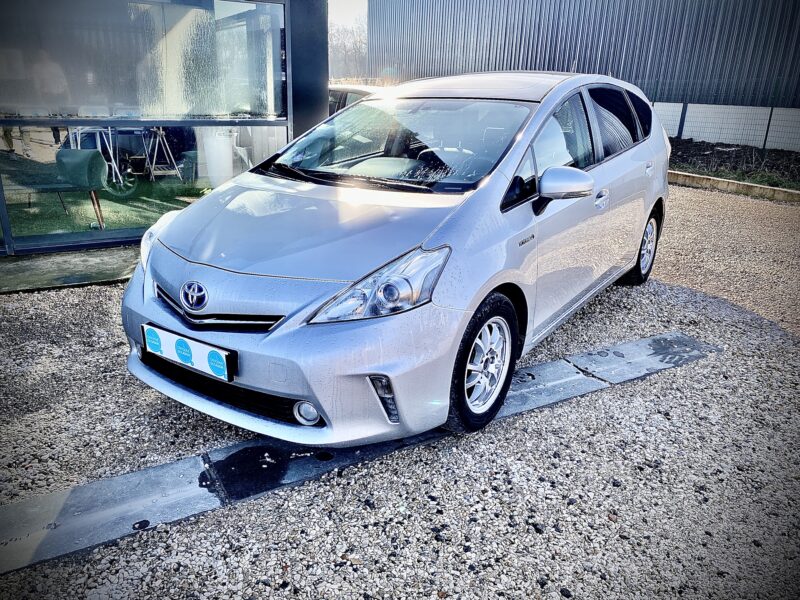 TOYOTA PRIUS PLUS 2012