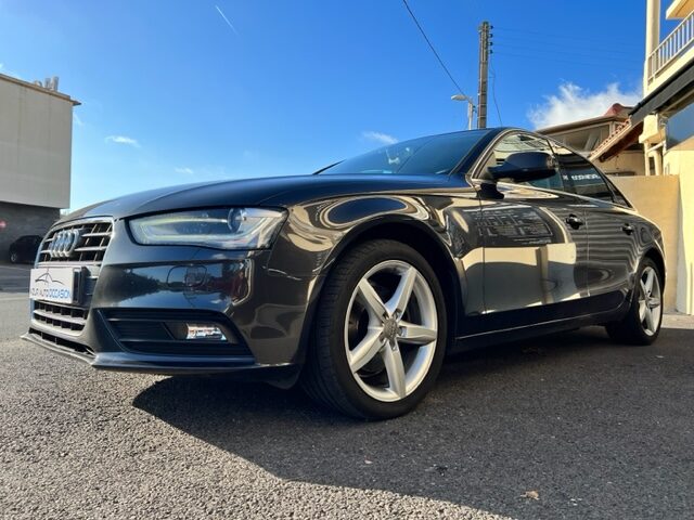 AUDI A4 MANUELLE 177CH SPORT  B8 2012