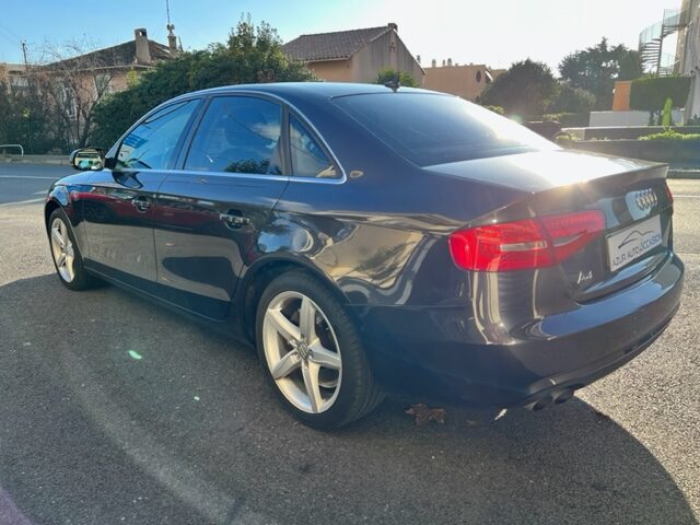 AUDI A4 MANUELLE 177CH SPORT  B8 2012