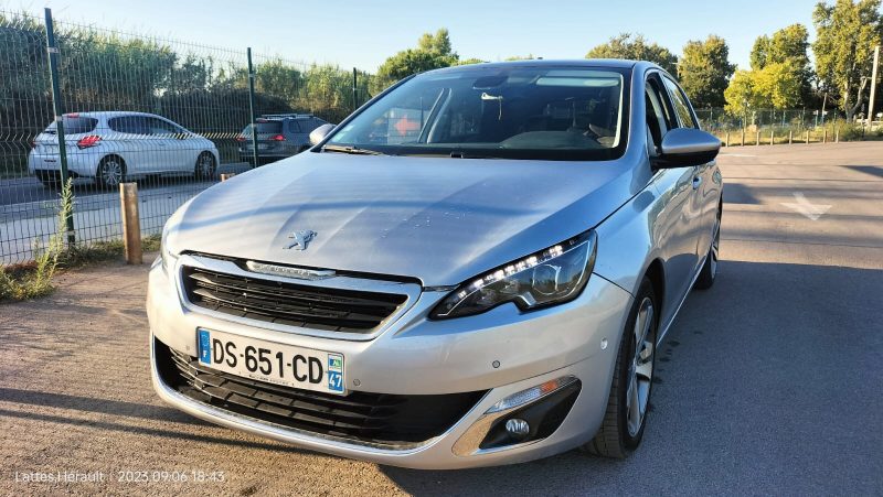 PEUGEOT 308 II 1.2 PURETECH 2015