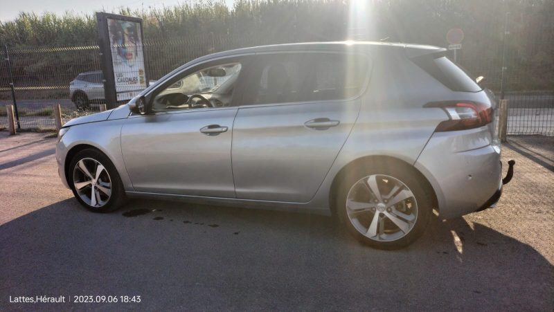 PEUGEOT 308 II 1.2 PURETECH 2015