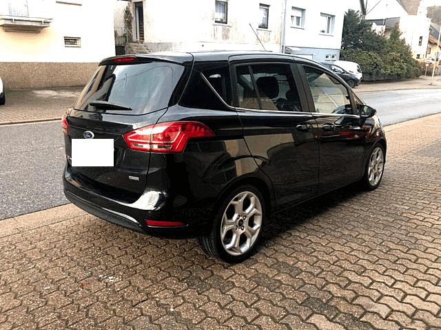 FORD B-Max 1.0 EcoBoost Titane