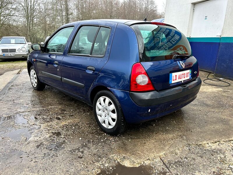 RENAULT CLIO 2002