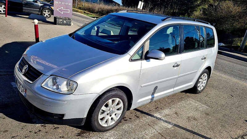 VOLKSWAGEN TOURAN 2006