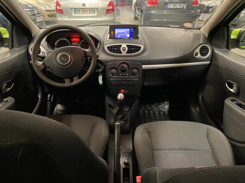 RENAULT CLIO III ESTATE 1.5 dCi 70 Edition TomTom