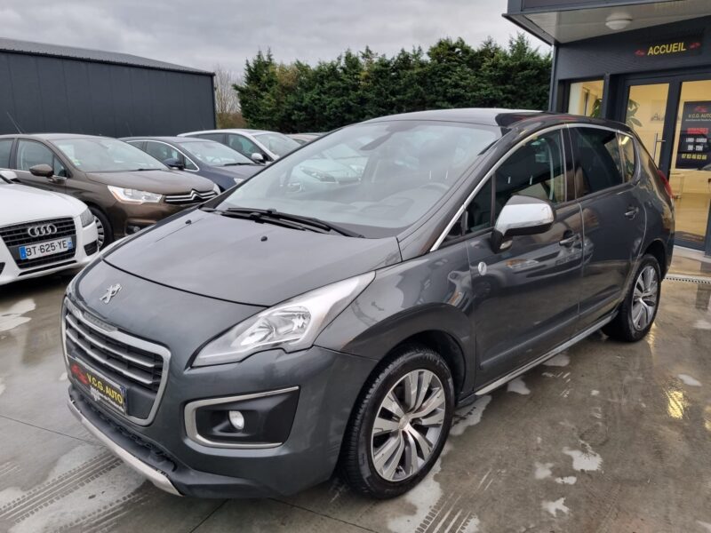 PEUGEOT 3008 1.6 HDi 115 Crossway