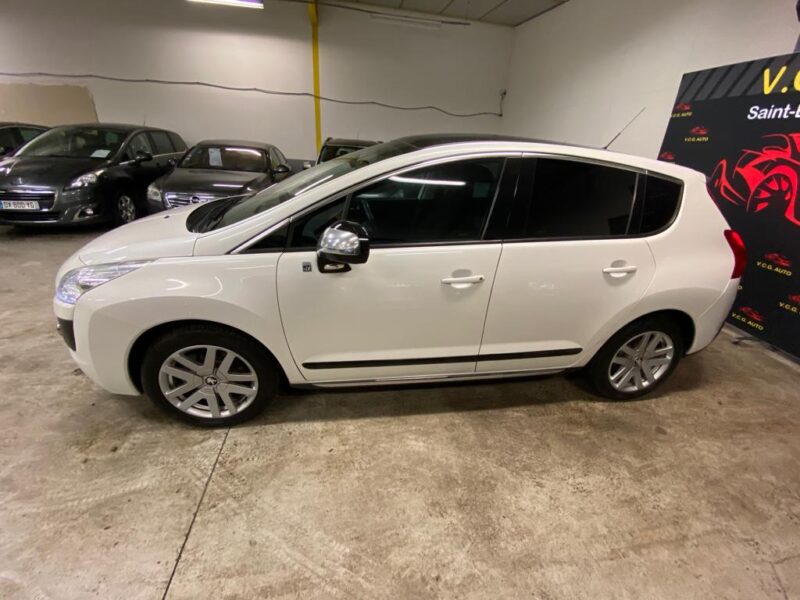 PEUGEOT 3008 2.0 HDi 16V Hybrid4 BMP6 S&S 163