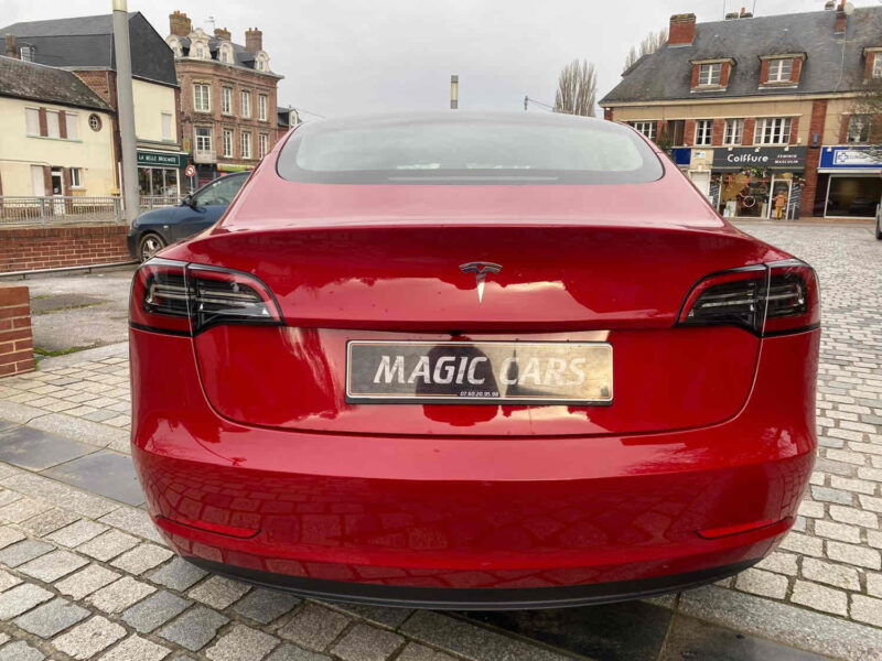 TESLA MODEL 3 2022