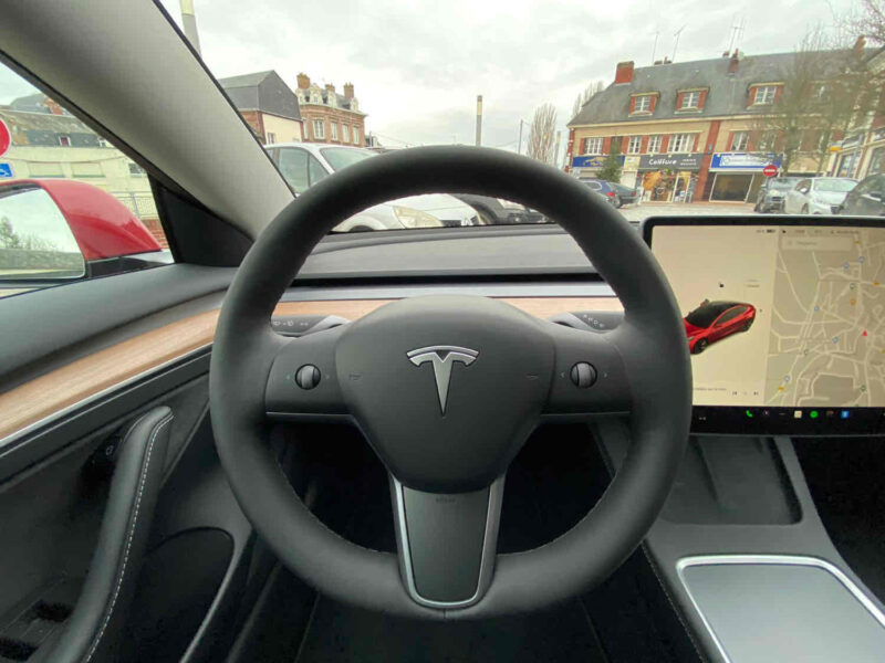 TESLA MODEL 3 2022