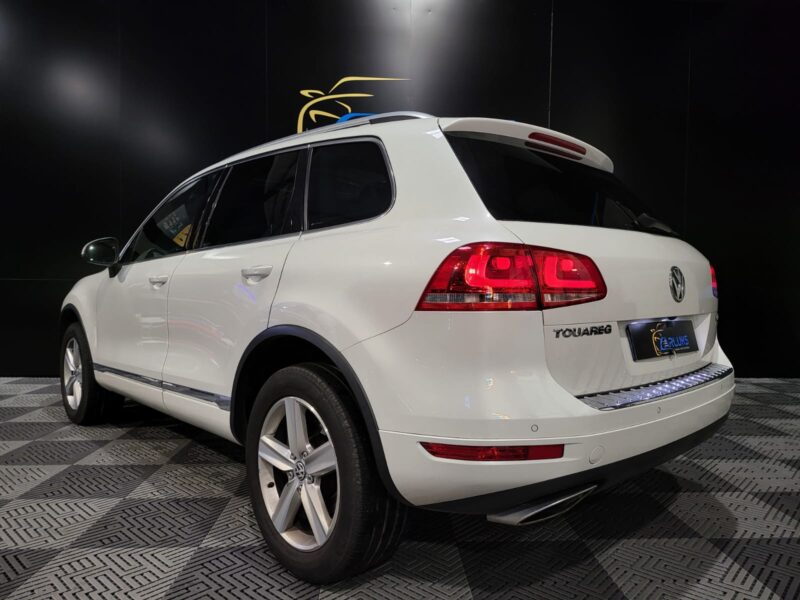 VOLKSWAGEN TOUAREG II 3.0 V6 TDI 245cv CARAT TOIT OUVRANT 4XMOTION TIPTRONIC 