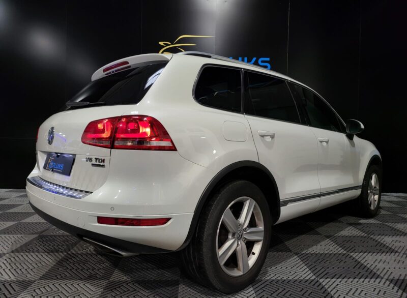 VOLKSWAGEN TOUAREG II 3.0 V6 TDI 245cv CARAT TOIT OUVRANT 4XMOTION TIPTRONIC 