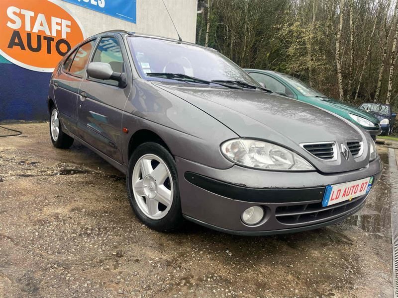 RENAULT MEGANE 1999