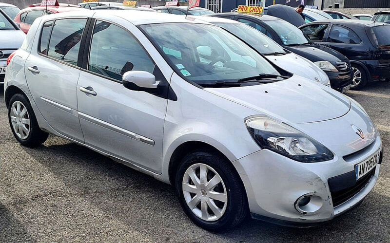 RENAULT CLIO 2010