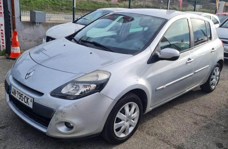 RENAULT CLIO 2010