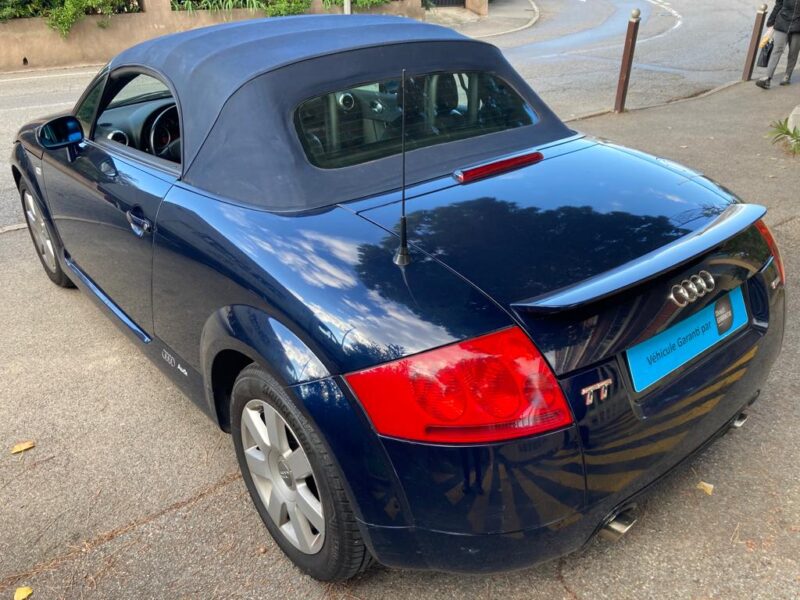 AUDI TT cabriolet 180 s line